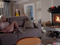 Mom XXX - Jump scare tease and make up sex - 10/29/2021